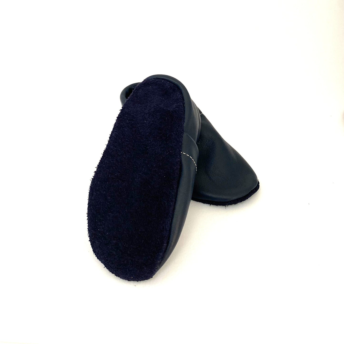Pantau Krabbelschuh in der Farbe Marineblau in dunkelblau mit rutschfester Rauledersohle in blau