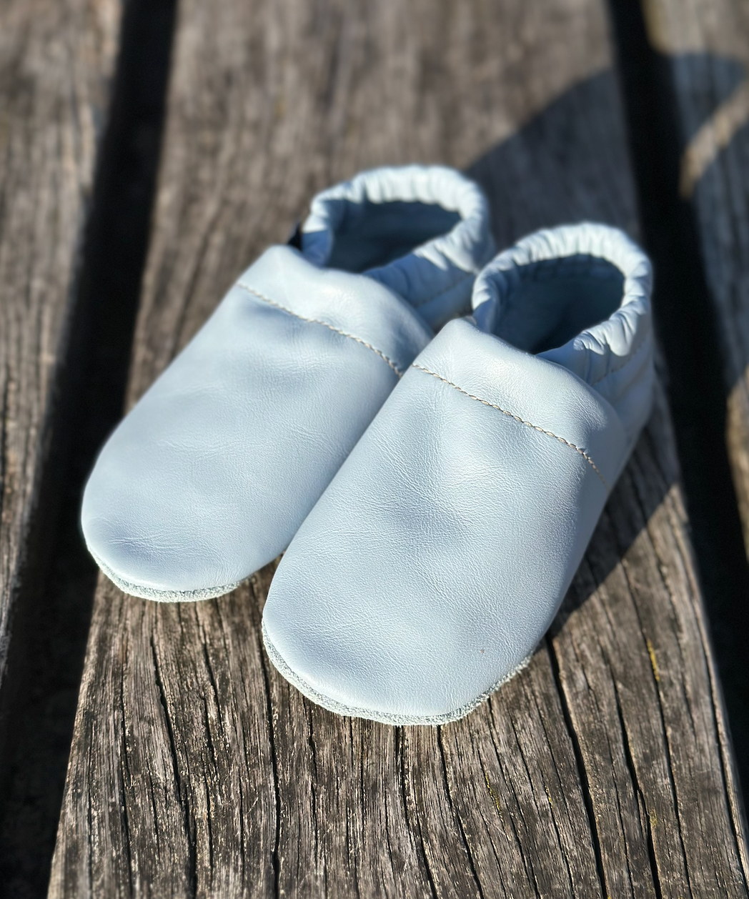 Pantau Krabbelschuh in Hellblau in weichem Echtleder