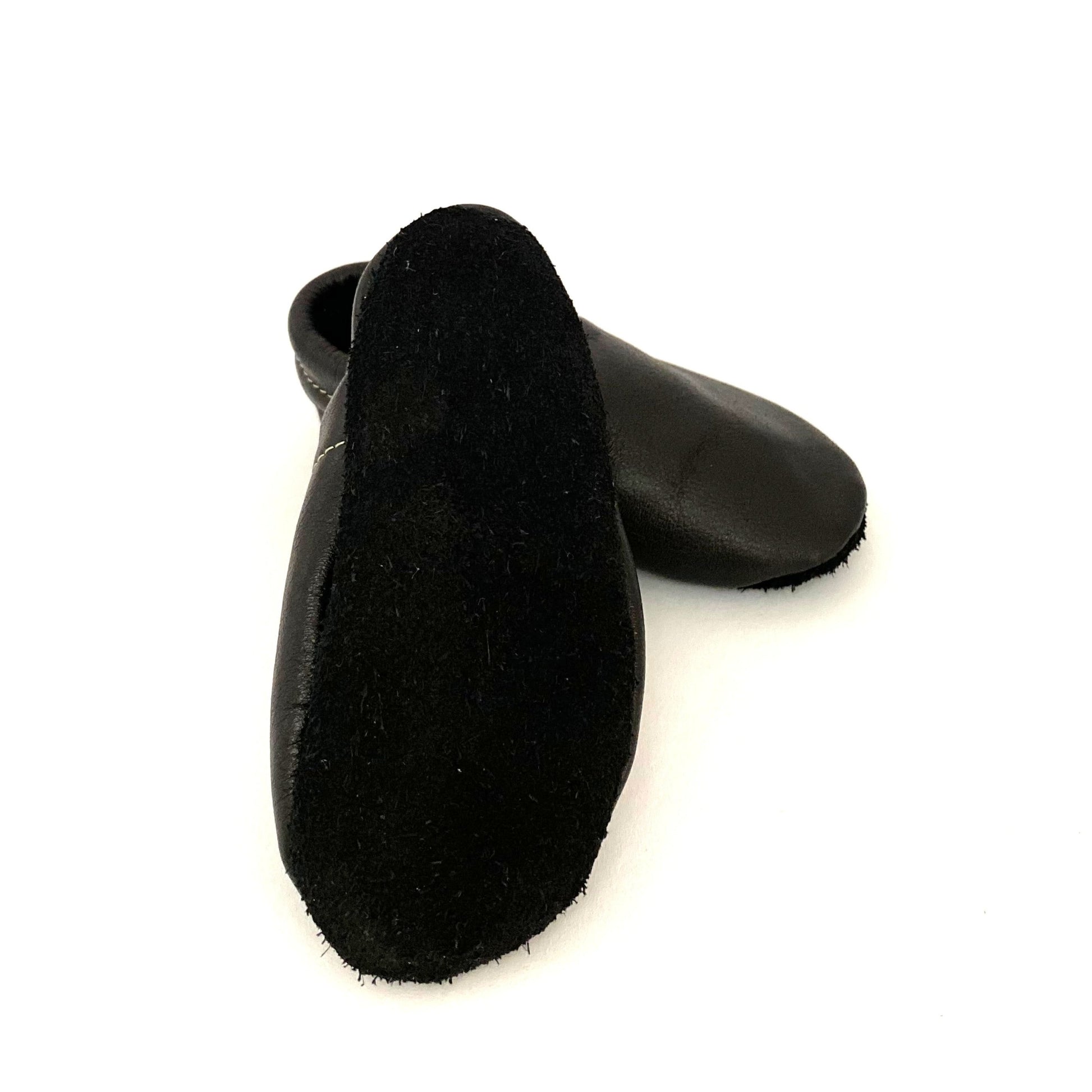 Pantau Krabbelschuh in der Farbe Schwarz mit rutschfester Rauledersohle